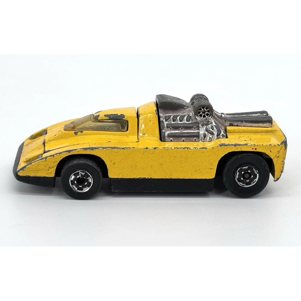 Vintage 1981 Hot Wheels Cannonade Yellow #1691 Hong Kong Opening Canopy